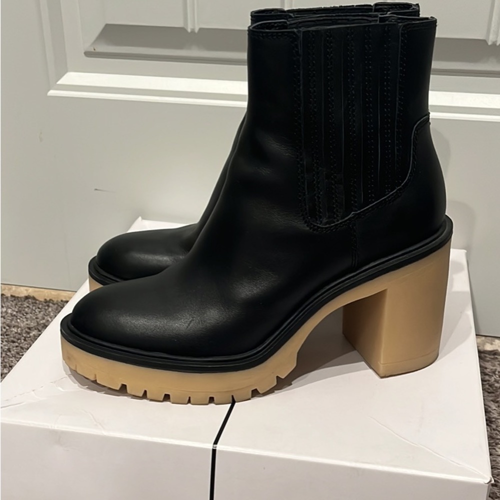 Dolce vita boots! Worn only twice!! Perfect condition!!